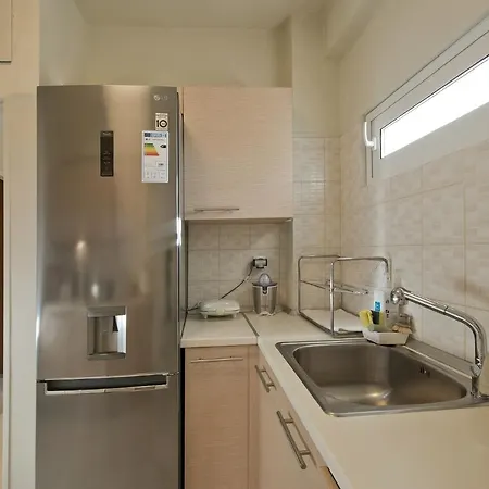 Lucyzen! Stylish Apt, Athenian Riviera, Near Appartement Athene